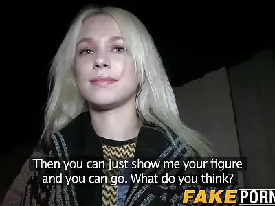 学生 Karma RX 完成游戏，课后作为网络摄像头妓女工作