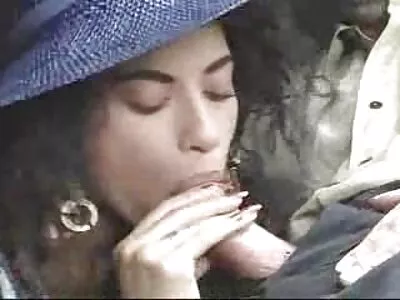 给年轻女孩的嘴